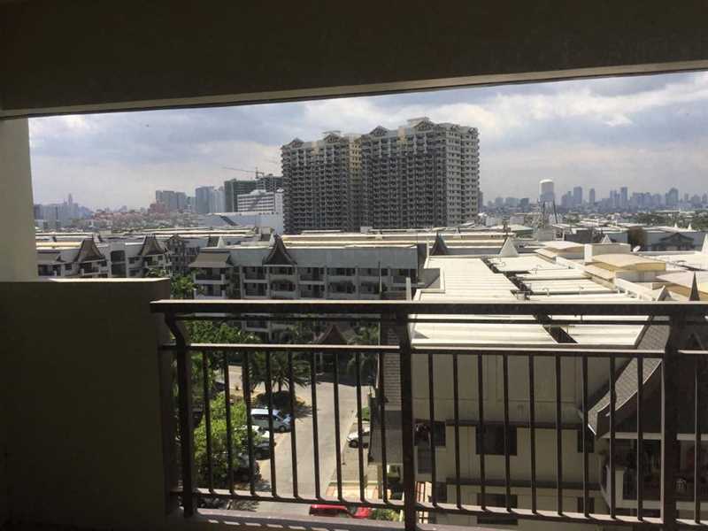 2 Bedroom Condo for Sale at Royal Palm, Acacia Estates Taguig City for