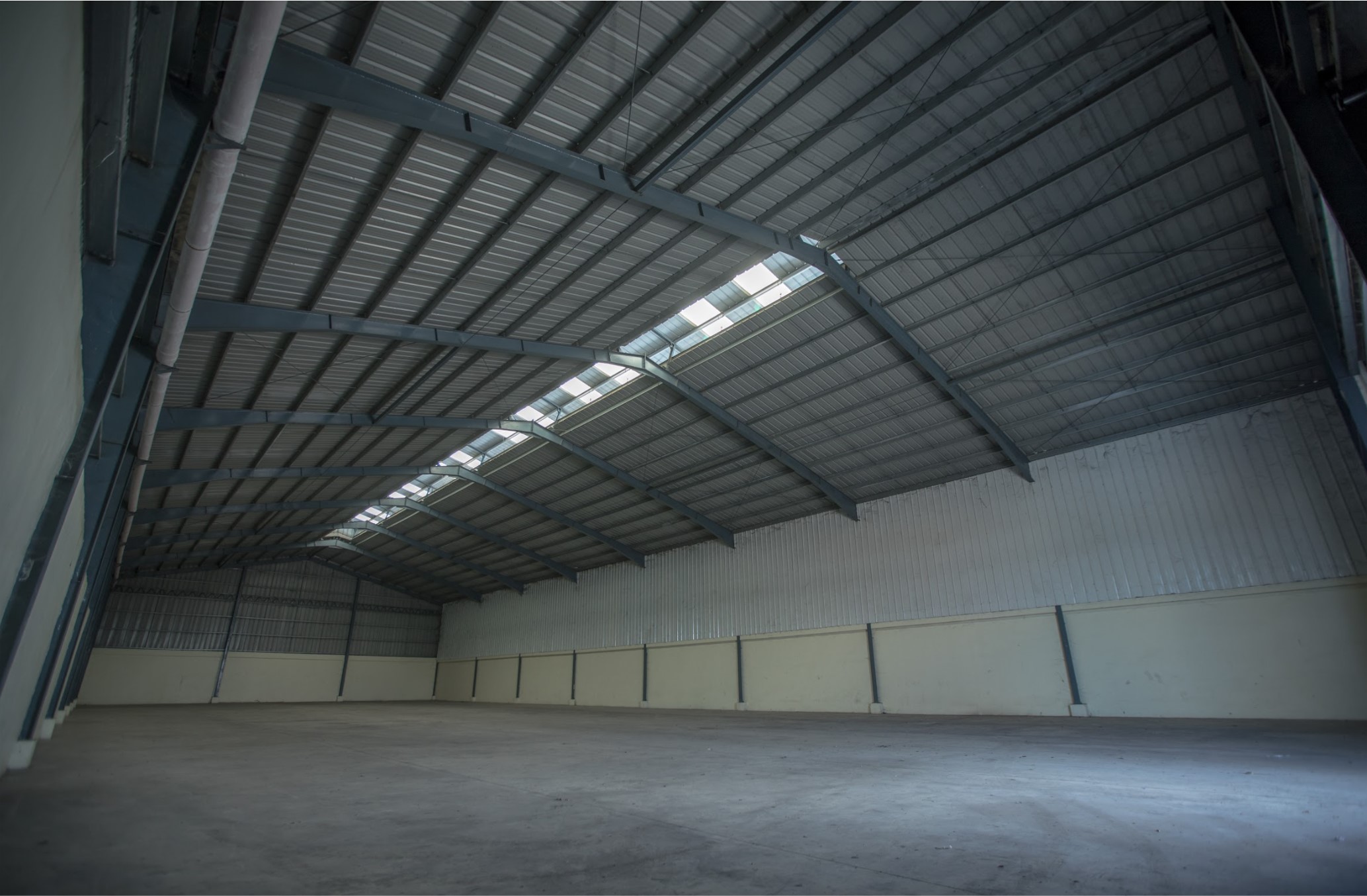 ANFLO Industrial Estate​ – Warehouse for Lease 