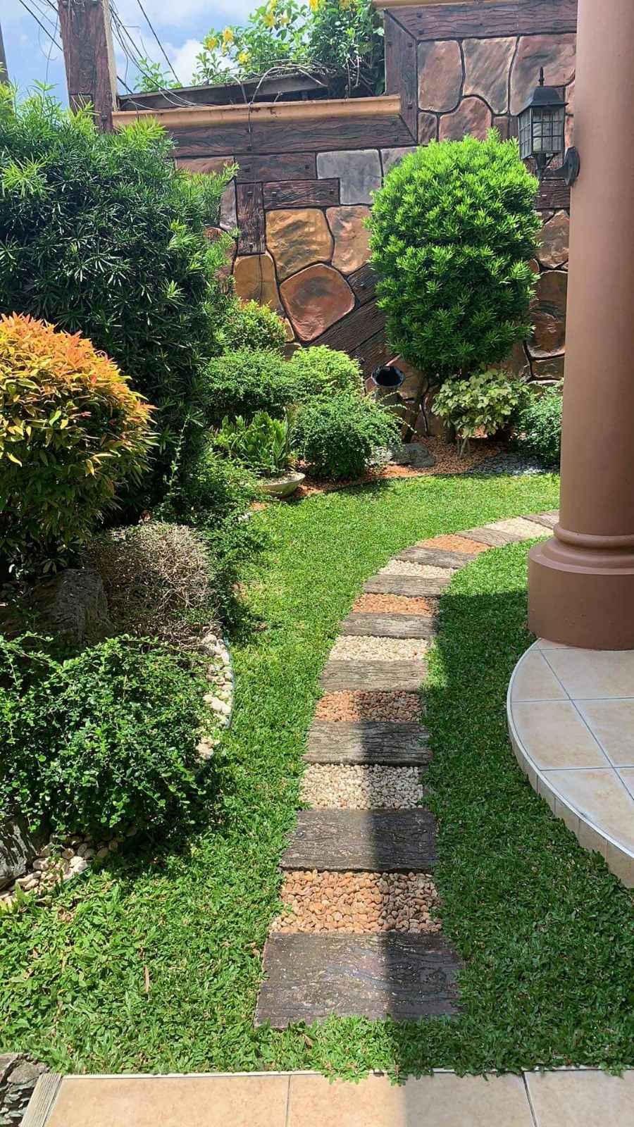 5 Bedroom House and Lot for Sale in Southbay Gardens Sucat, Parañaque