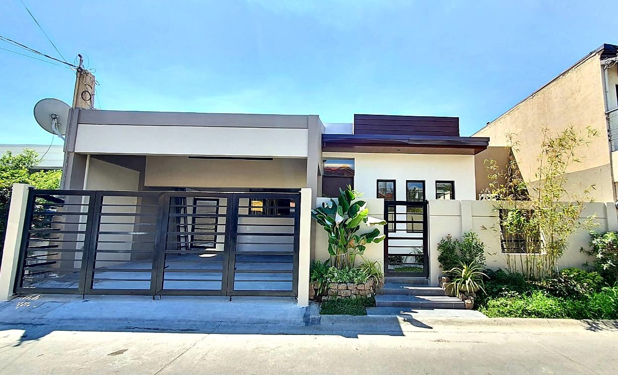 3 Bedroom House and Lot for Sale is Located at BF Homes Paranaque