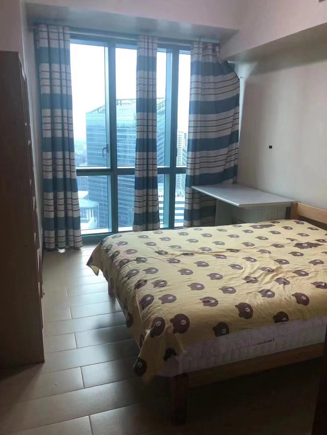 3 Bedroom Condominium For Lease is Located at Eight Forbes Town Road Taguig
