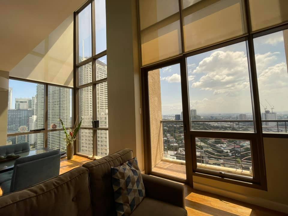 Executive 1 Bedroom Condominium for Lease is Located at Mosaic Makati