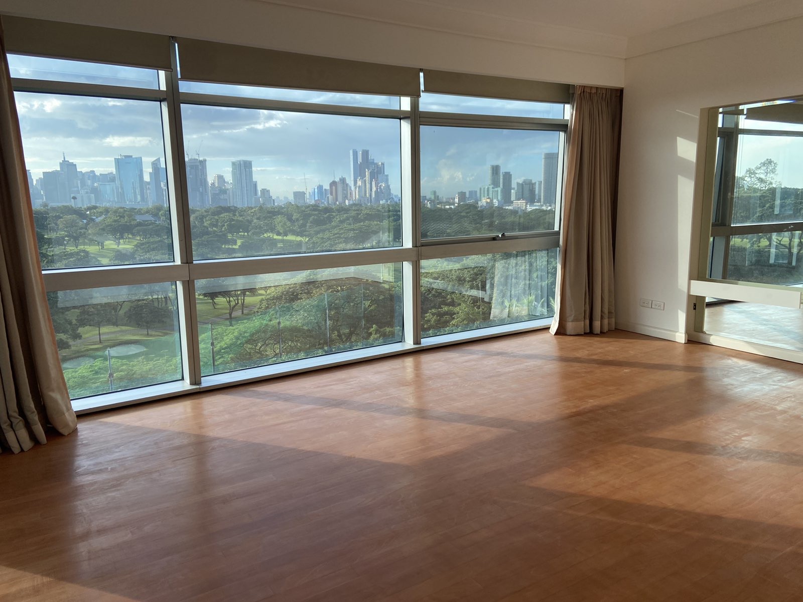 3 Bedroom For Sale in Pacific Plaza Towers, BGC, Taguig