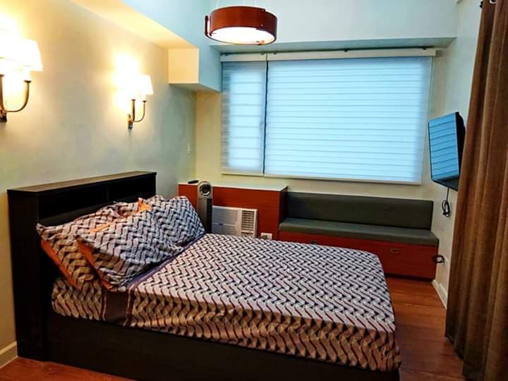 Studio Condo for Sale in Eton Tower