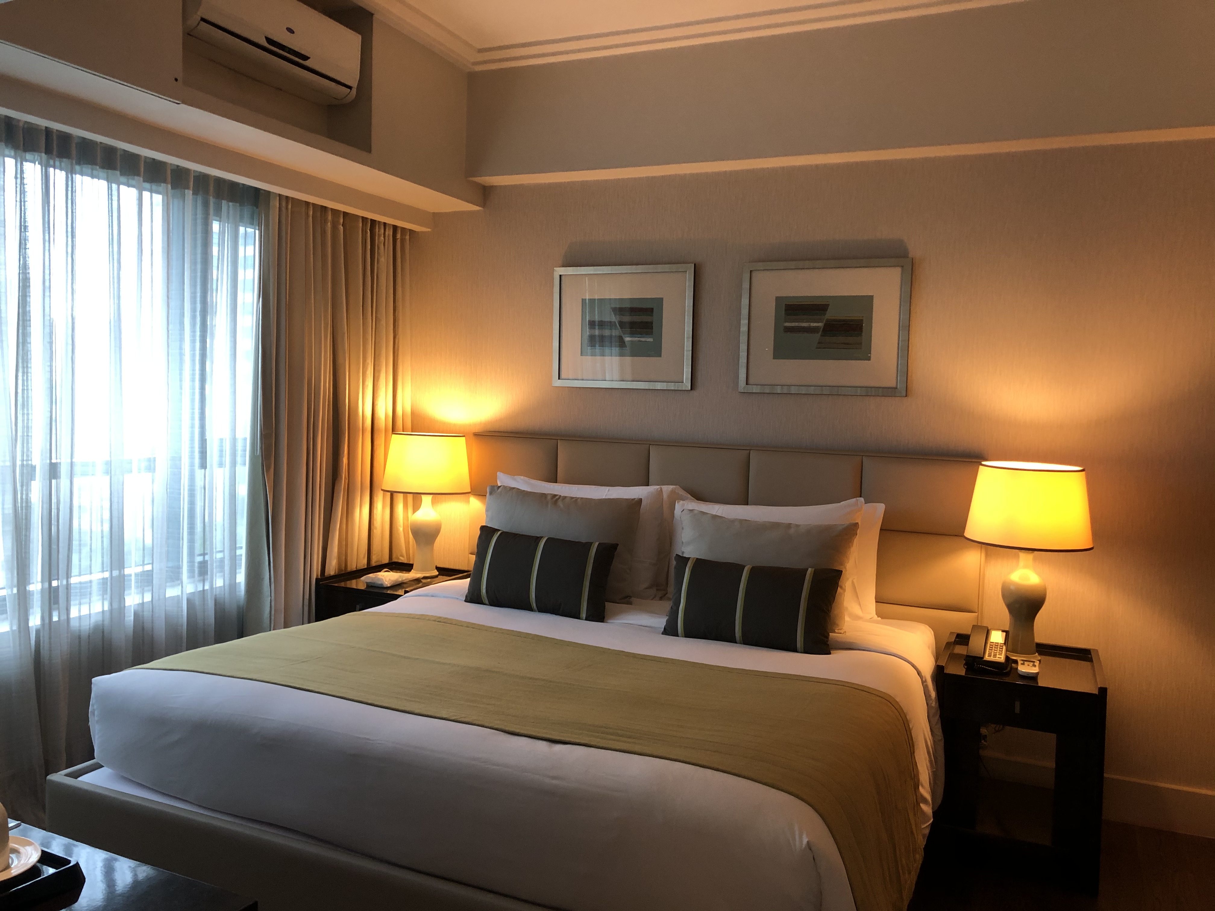 Aruga Apartment Units For Sale, Rockwell