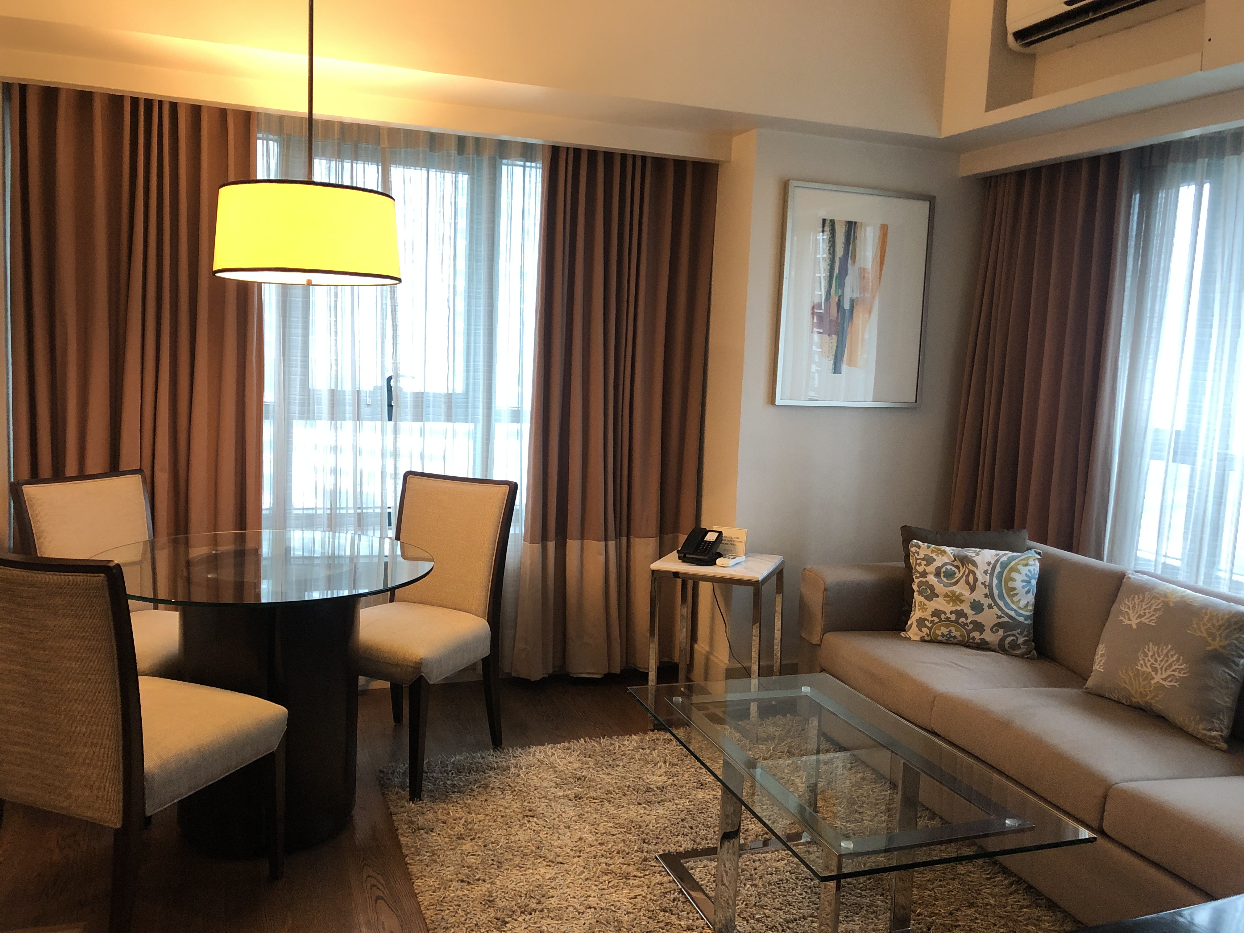 Aruga Apartment Units For Sale, Rockwell