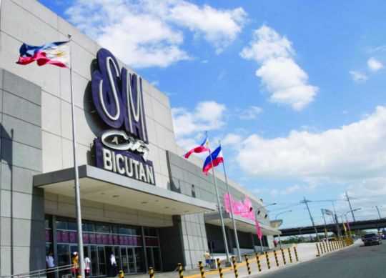 sm bicutan hiring department store